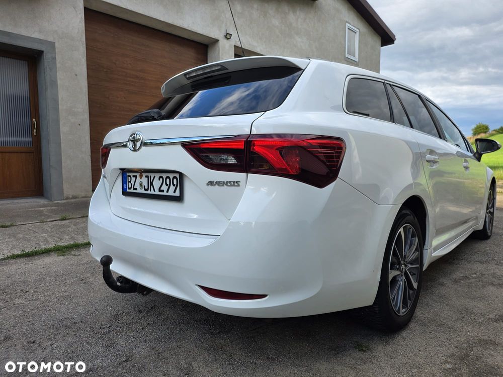 Toyota Avensis - 37