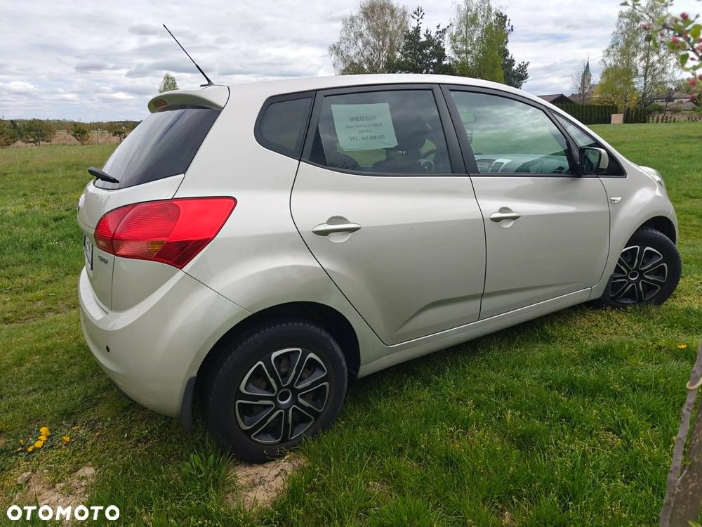 Kia Venga 1.4 CRDi L - 6