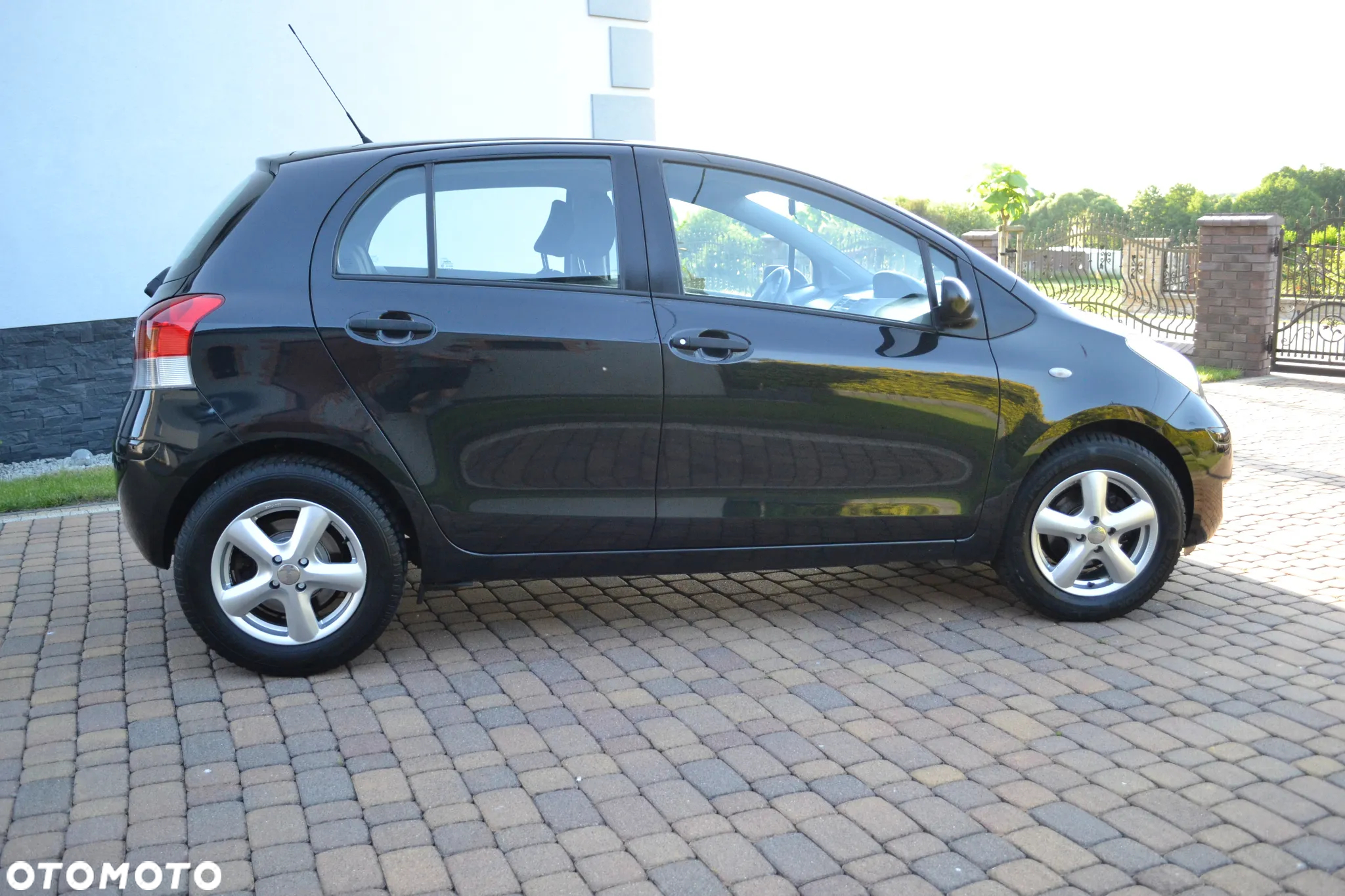 Toyota Yaris 1.33 Sol - 23
