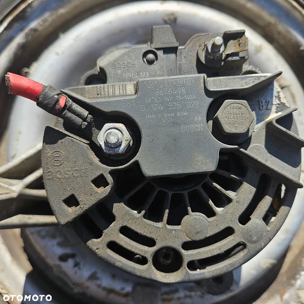 ALTERNATOR VOLVO / BOSCH 14 V / 0124525029 - 1