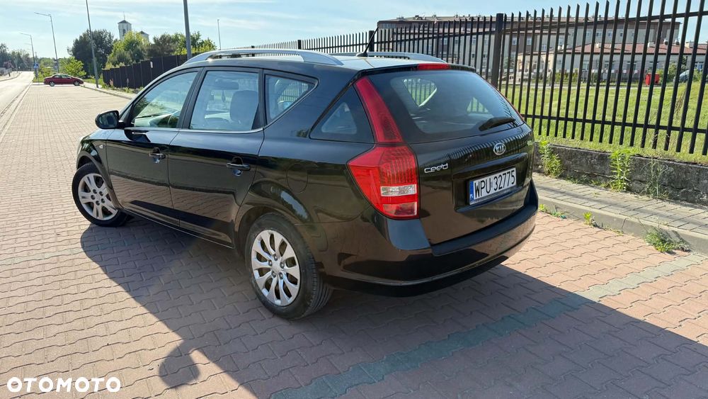 Kia Ceed 1.6 Crdi Comfort + - 4