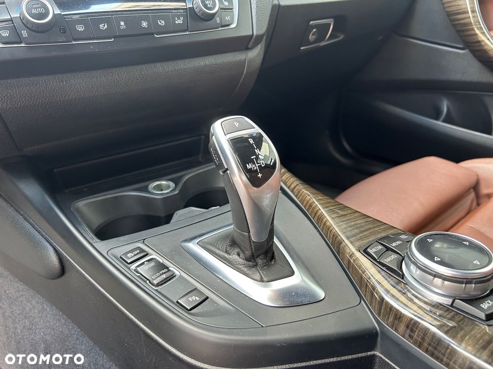 BMW Seria 2 M235i sport - 12