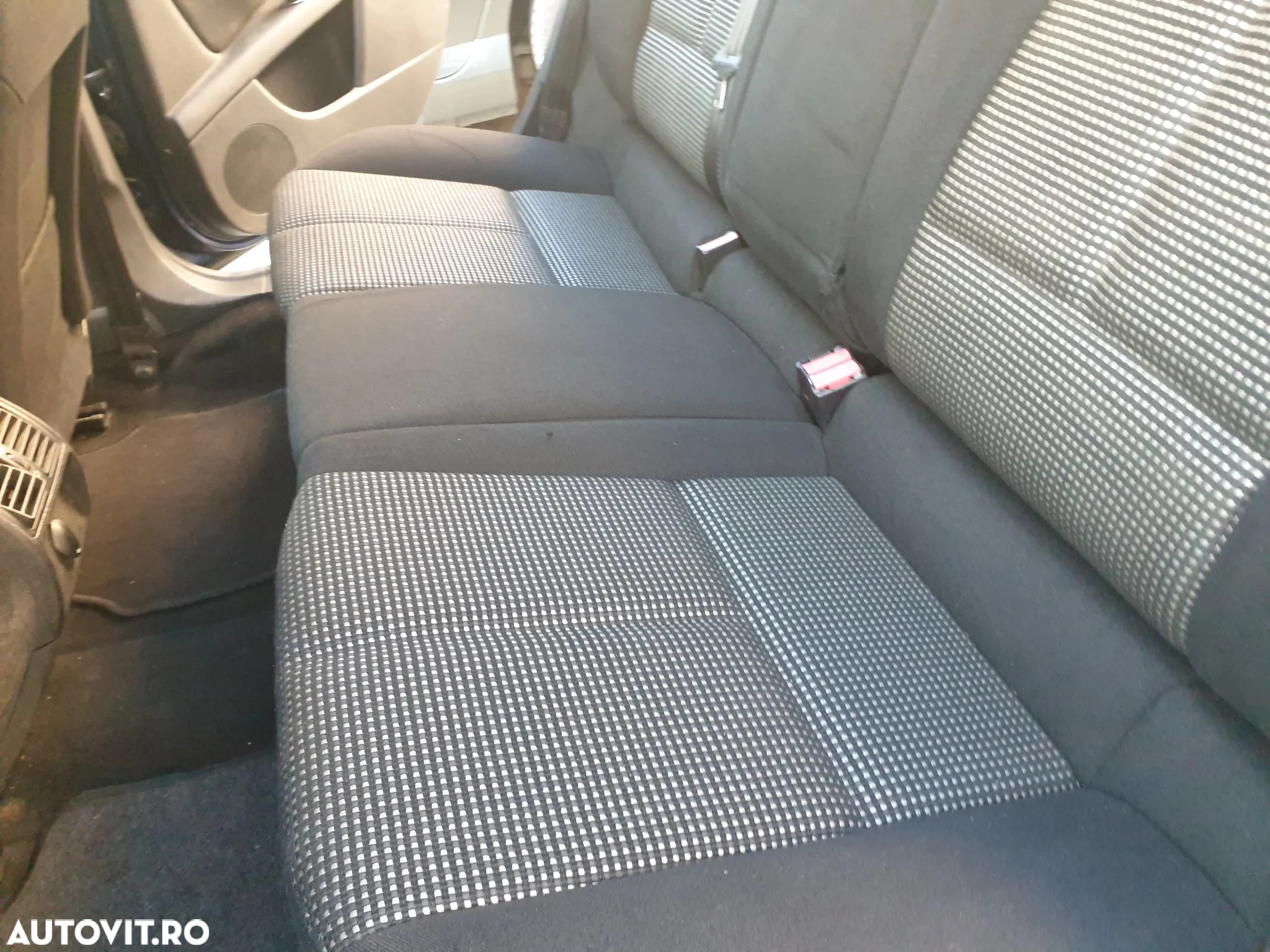 Peugeot 407 SW HDi 135 Automatik Sport - 16
