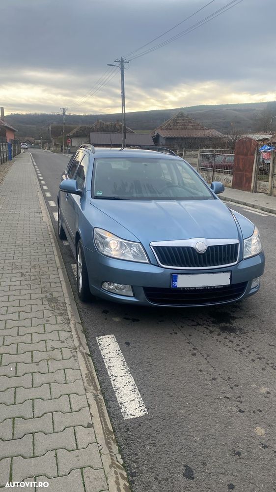 Skoda Octavia 1.6 MPI Ambiente - 3