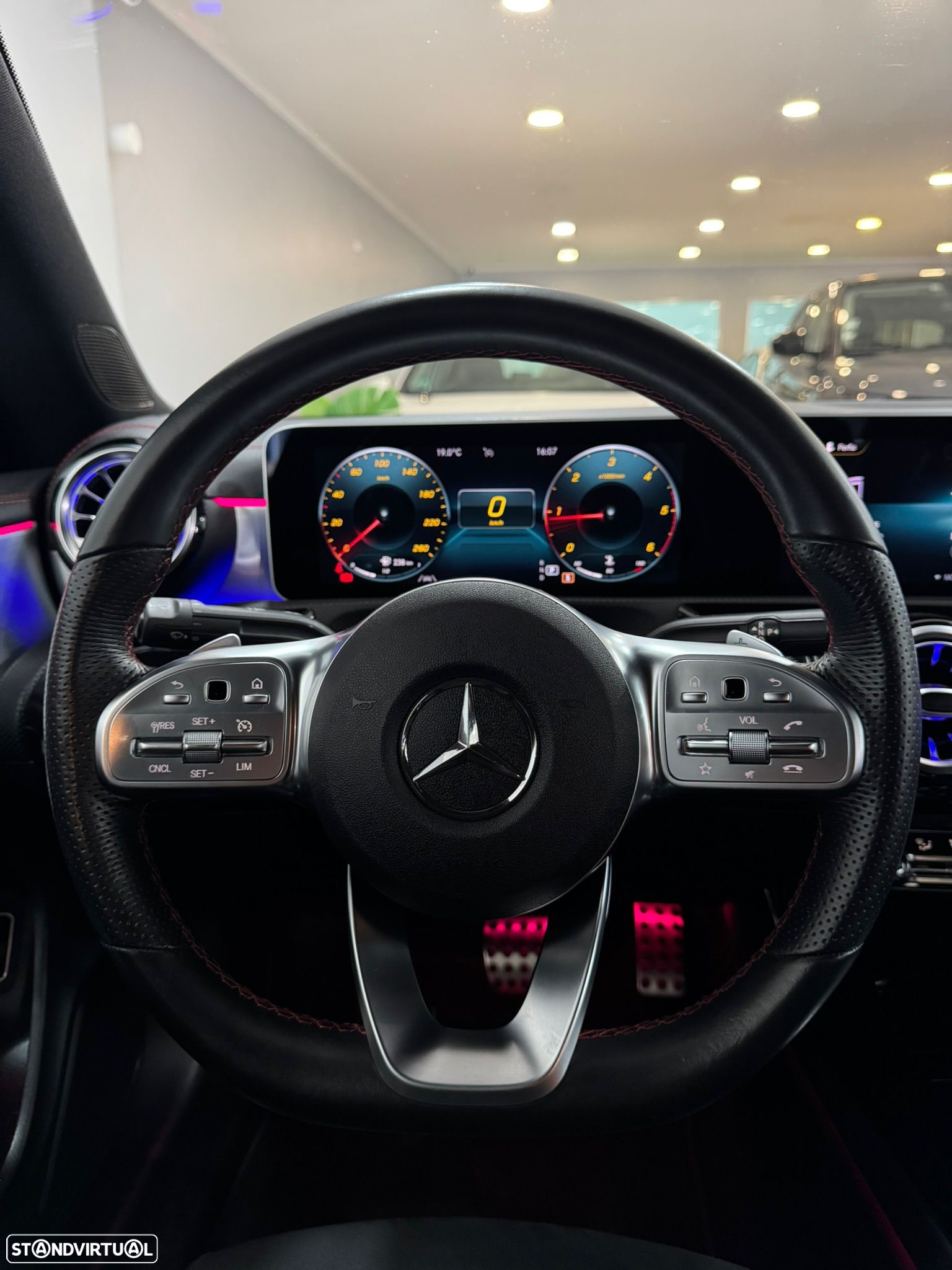 Mercedes-Benz CLA 180 d Shooting Brake 7G-DCT AMG Line - 9