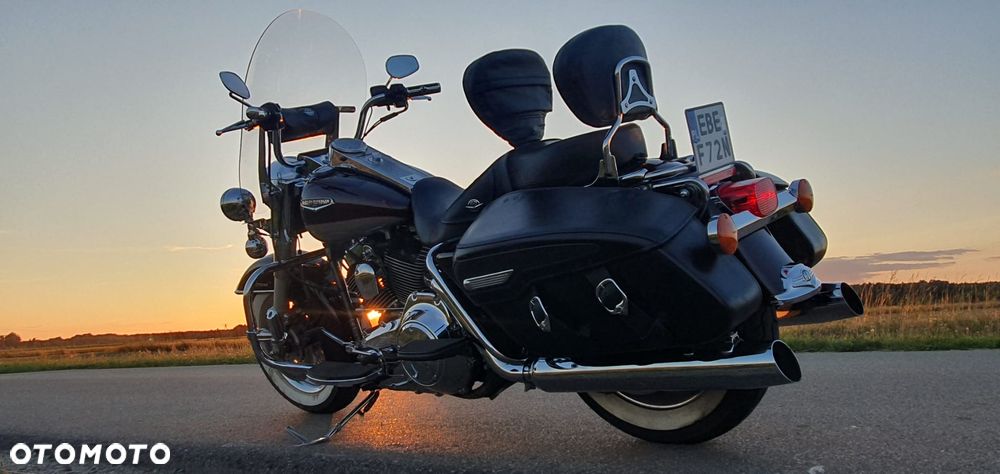 Harley-Davidson Touring Road King - 3