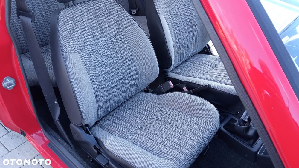 Toyota Starlet 1.0 DLX - 16