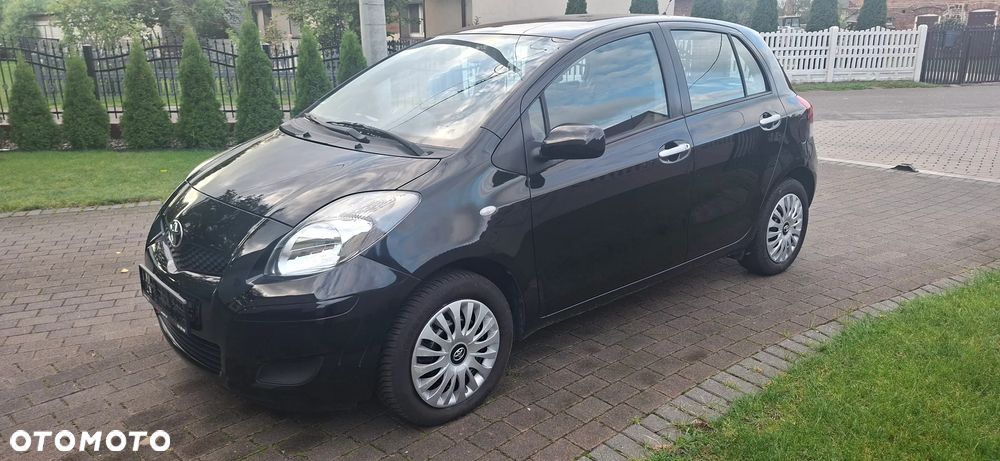 Toyota Yaris 1.0 Entry EU5 - 15