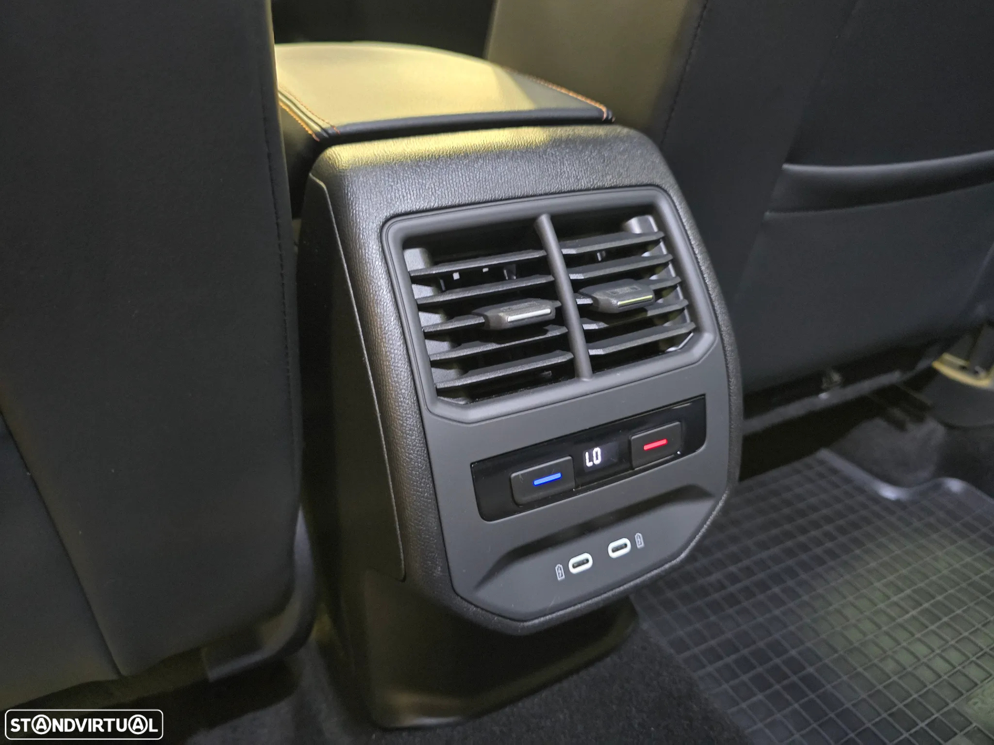 Cupra Formentor 1.4 e-Hybrid DSG VZ - 48