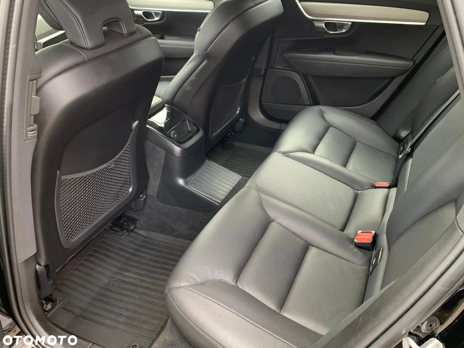 Volvo V90 T6 AWD Plug-In Hybrid Plus Bright - 6
