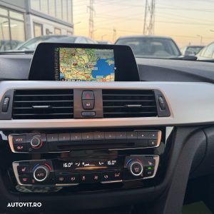 BMW Seria 3 320d Aut. Sport Line - 19