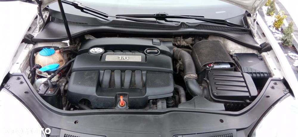 Volkswagen Golf 1.6 Trendline - 24