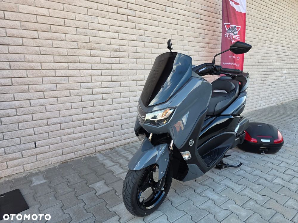 Yamaha NMAX - 10