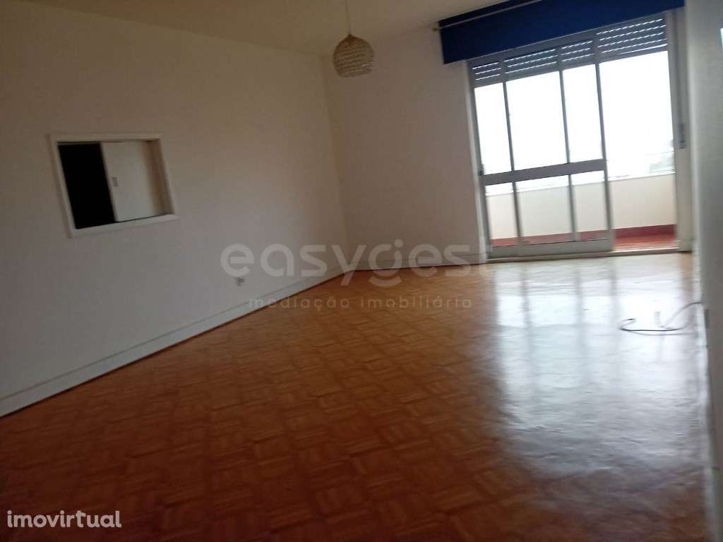 Apartamento T2 em Portimão com ótima localização e excelente exposi... - Grande imagem: 4/13