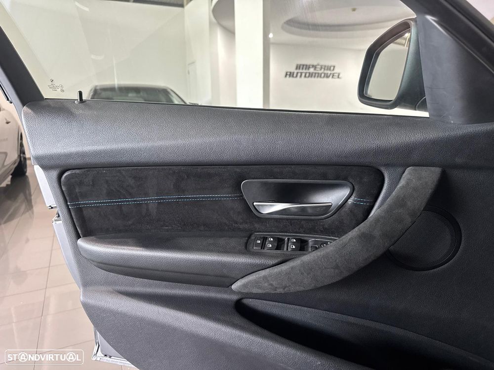 BMW 328 i Auto Pack M - 14