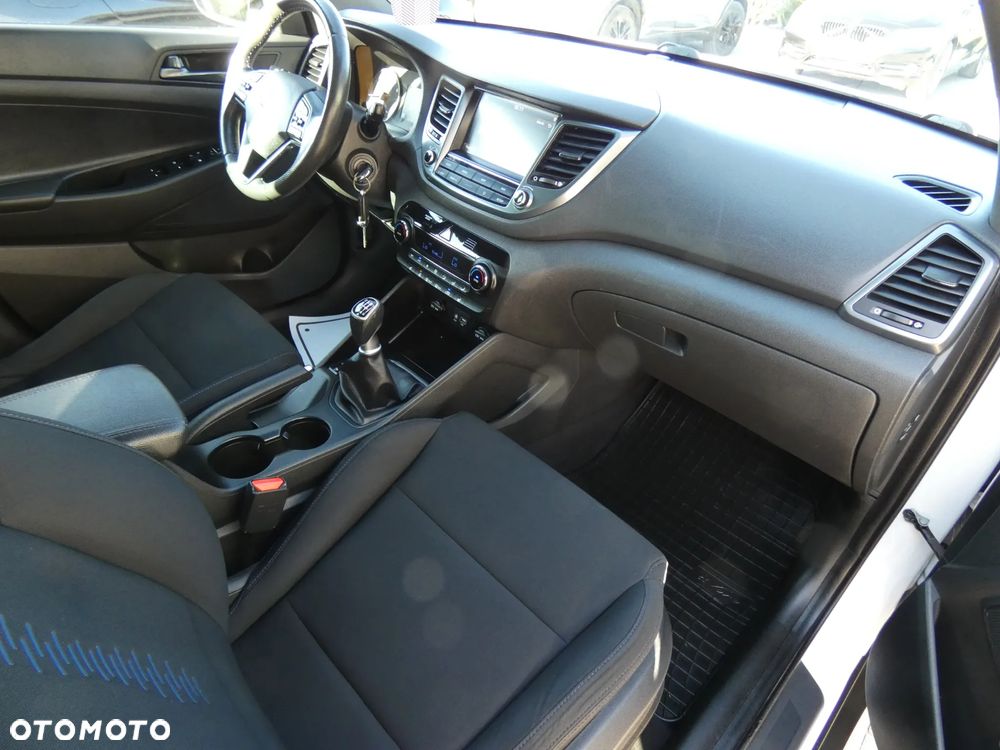 Hyundai Tucson blue 1.6 GDi 2WD Passion - 26