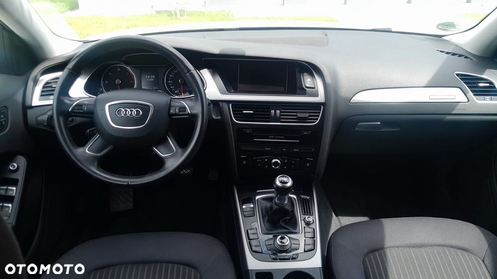 Audi A4 Avant 2.0 TDI DPF quattro Ambition - 4