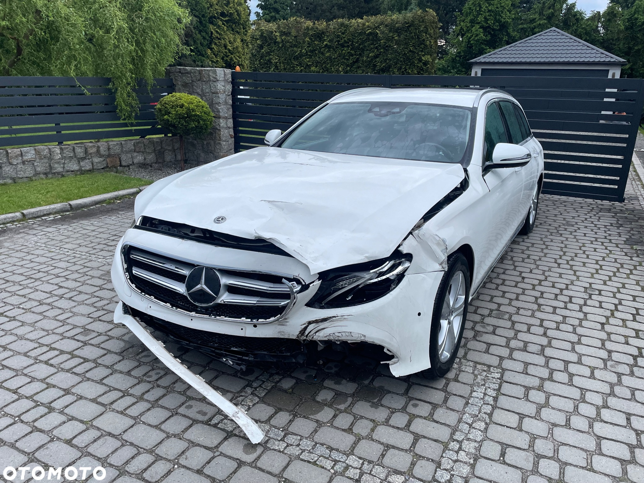 Mercedes-Benz Klasa E 200 T 9G-TRONIC Avantgarde - 2