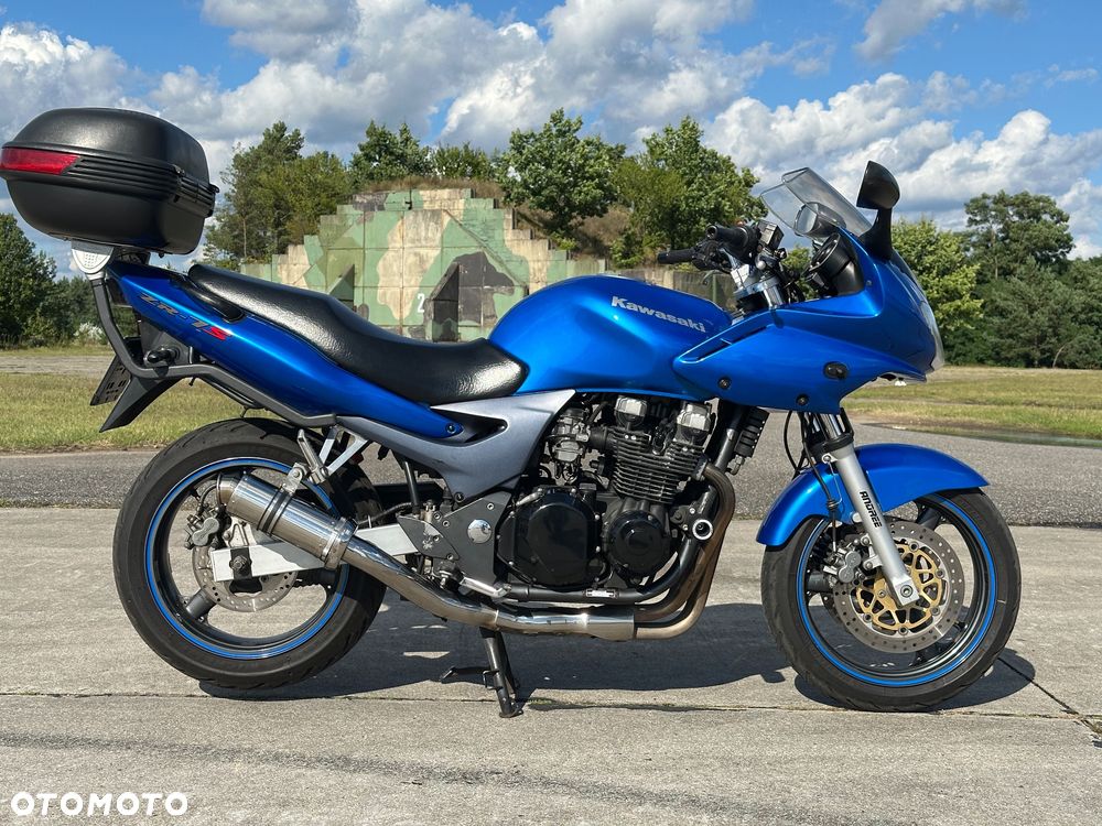 Kawasaki ZR - 8