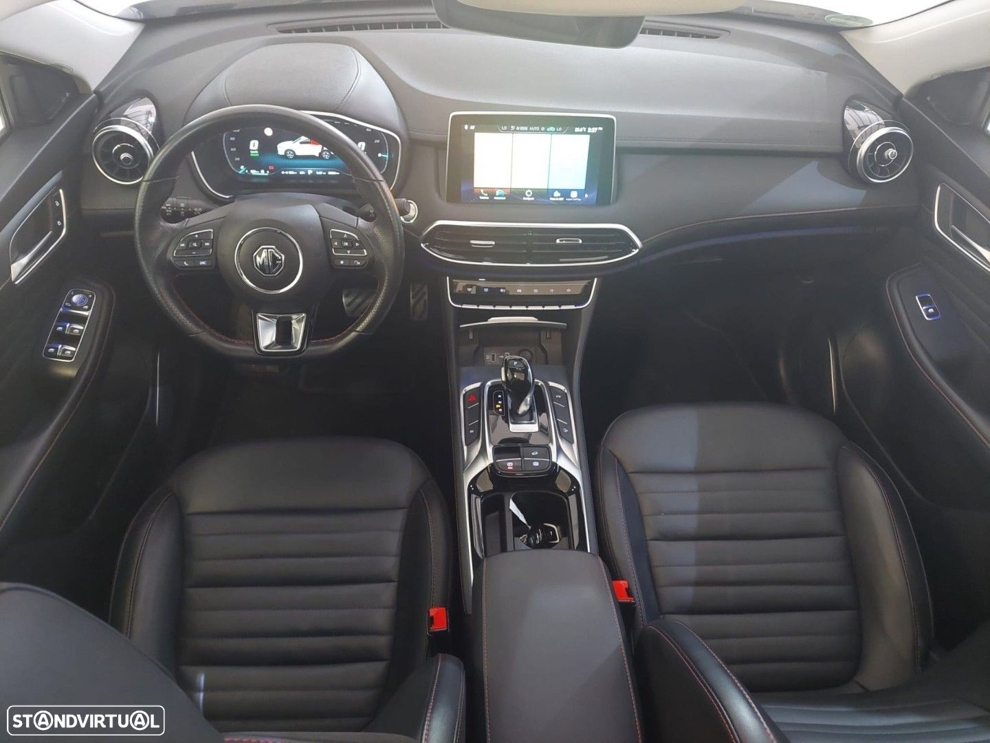 MG EHS PHEV Luxury - 14