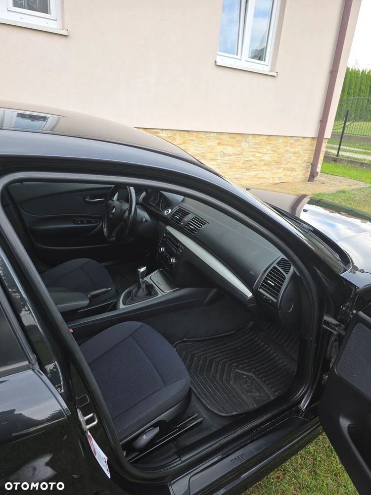 BMW Seria 1 116d - 22