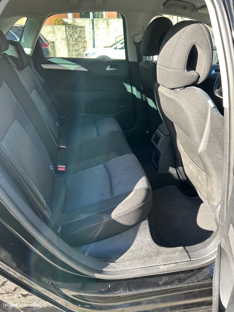 Citroën C4 1.6 HDi Seduction - 11