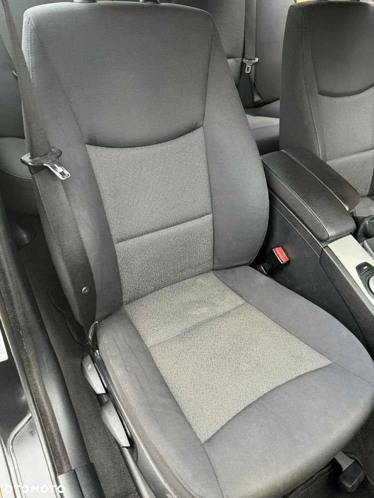 BMW Seria 3 320i - 4