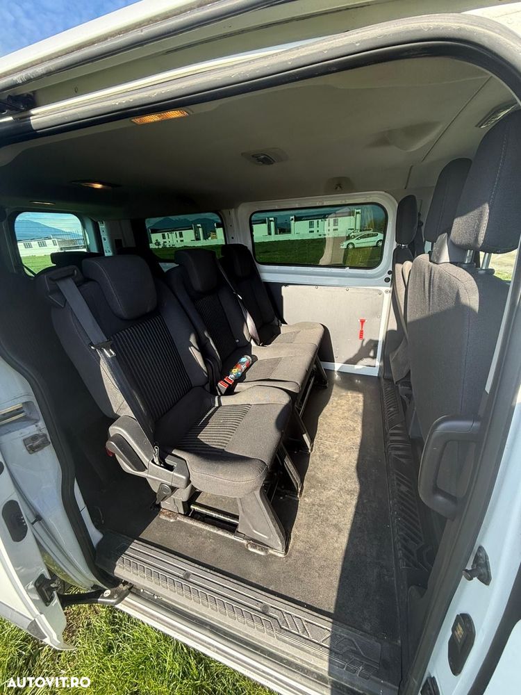 Ford Transit custom 8+1 - 12