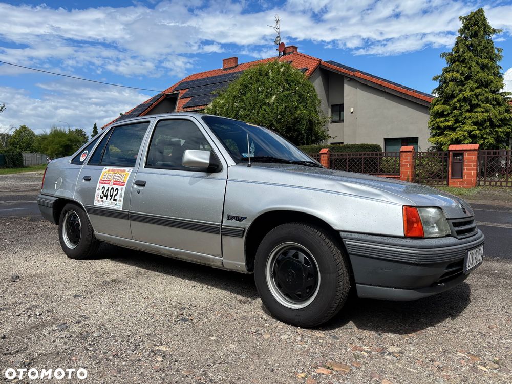 Opel Kadett 1.4 GL - 3