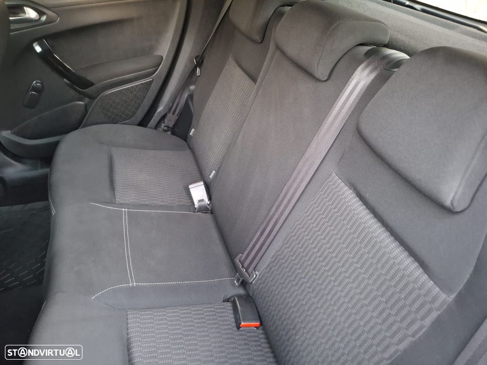 Peugeot 208 1.2 VTi SE Style - 20