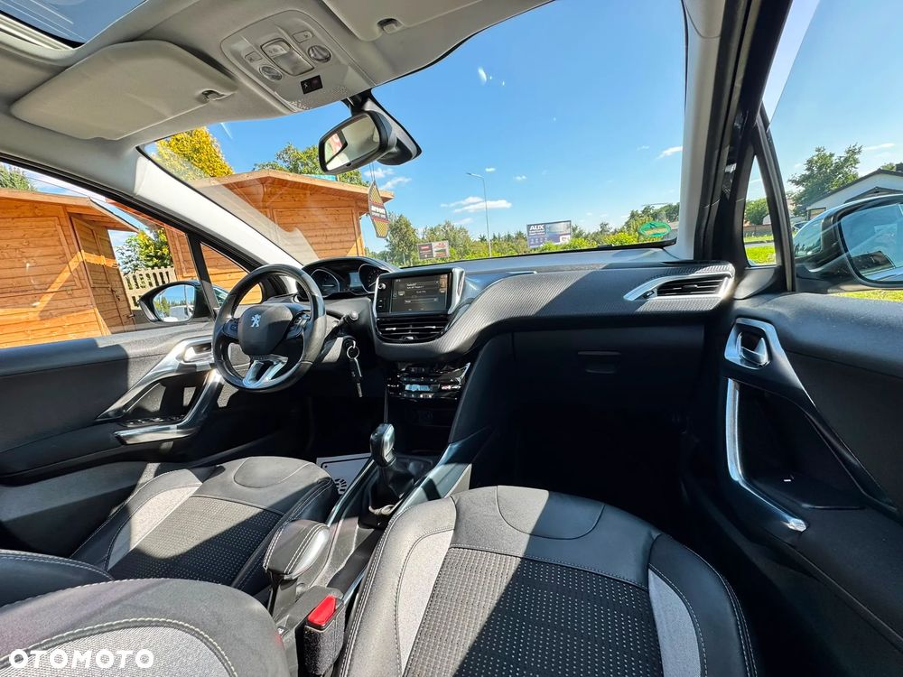Peugeot 2008 1.6 VTi Allure - 21