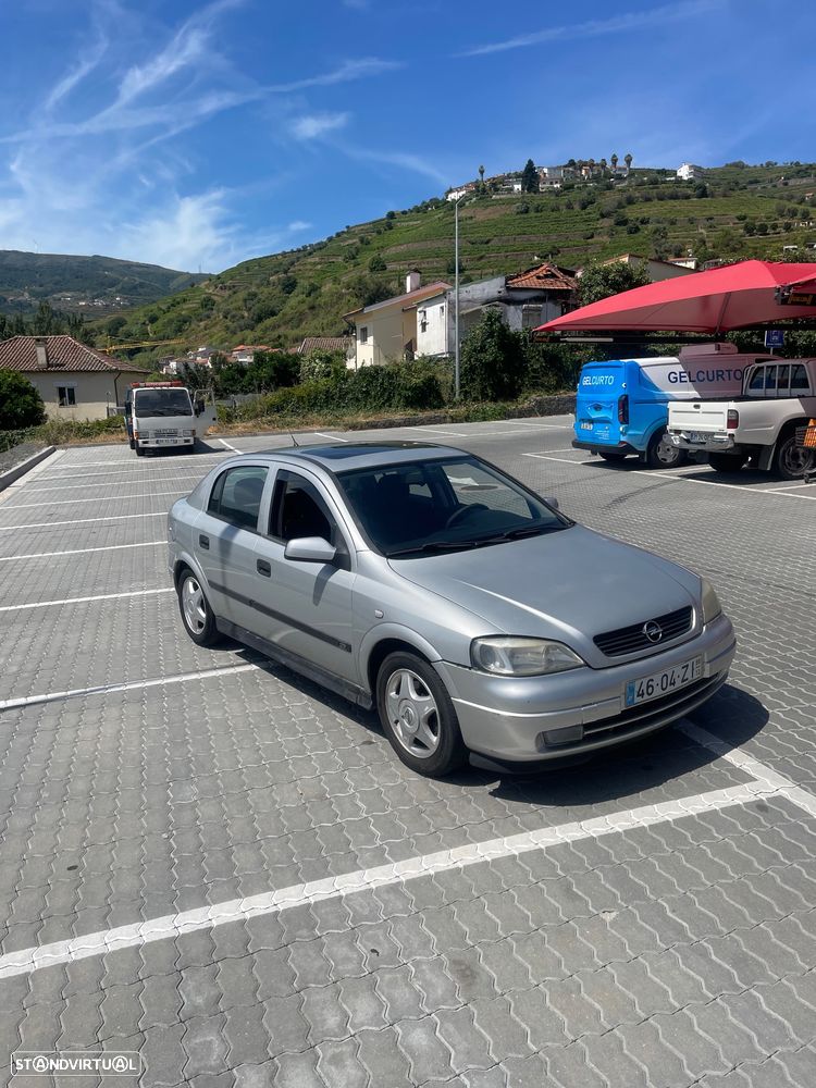Opel Astra - 2