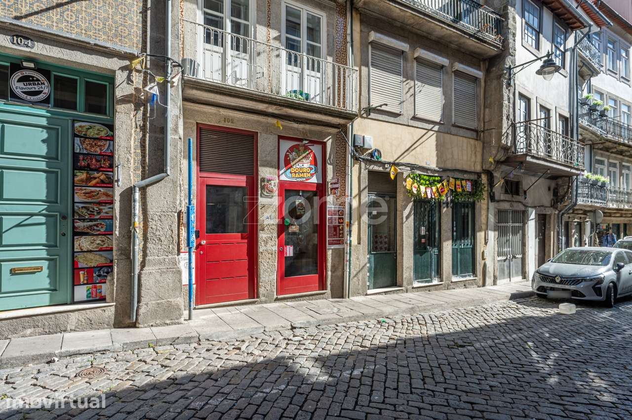 Apartamento T0 renovado em alojamento local - Rua de Belomonte, Porto - Grande imagem: 2/19