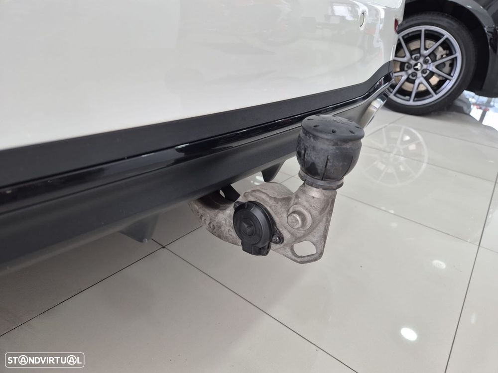 Mercedes-Benz C 300 e AMG Line - 25