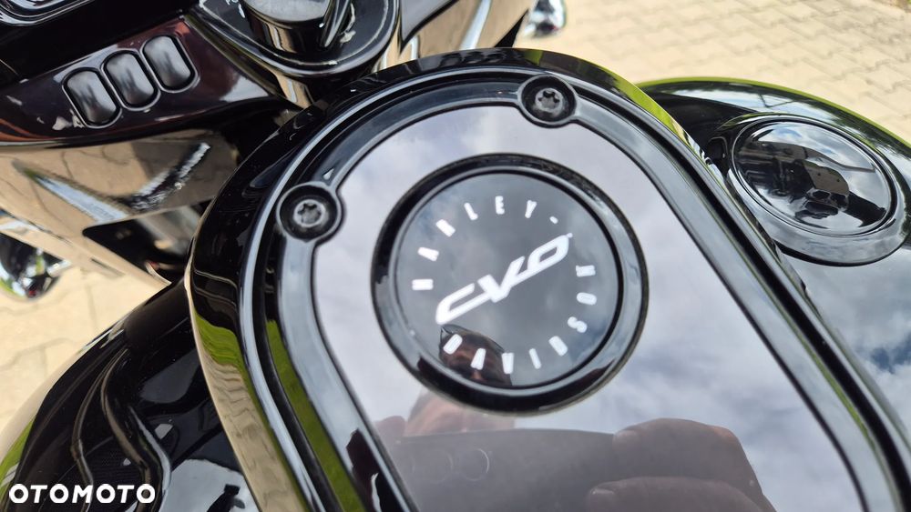 Harley-Davidson CVO Street Glide - 26