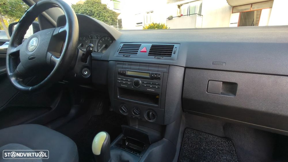 Skoda Fabia - 11