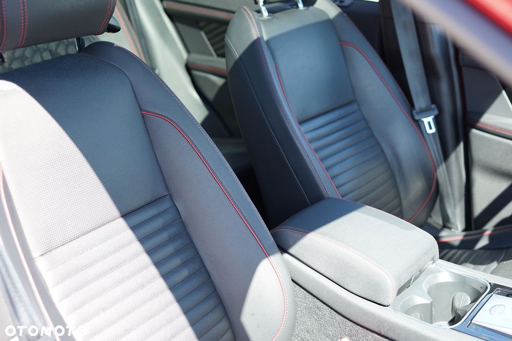 Land Rover Discovery Sport - 15