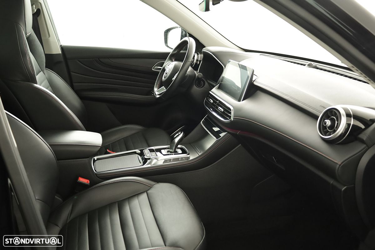MG EHS 1.5 T-GDI Plug-in Hybrid Luxury - 23