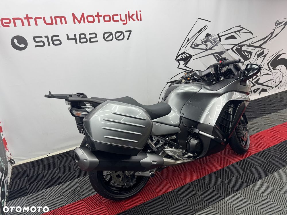 Kawasaki GTR - 4