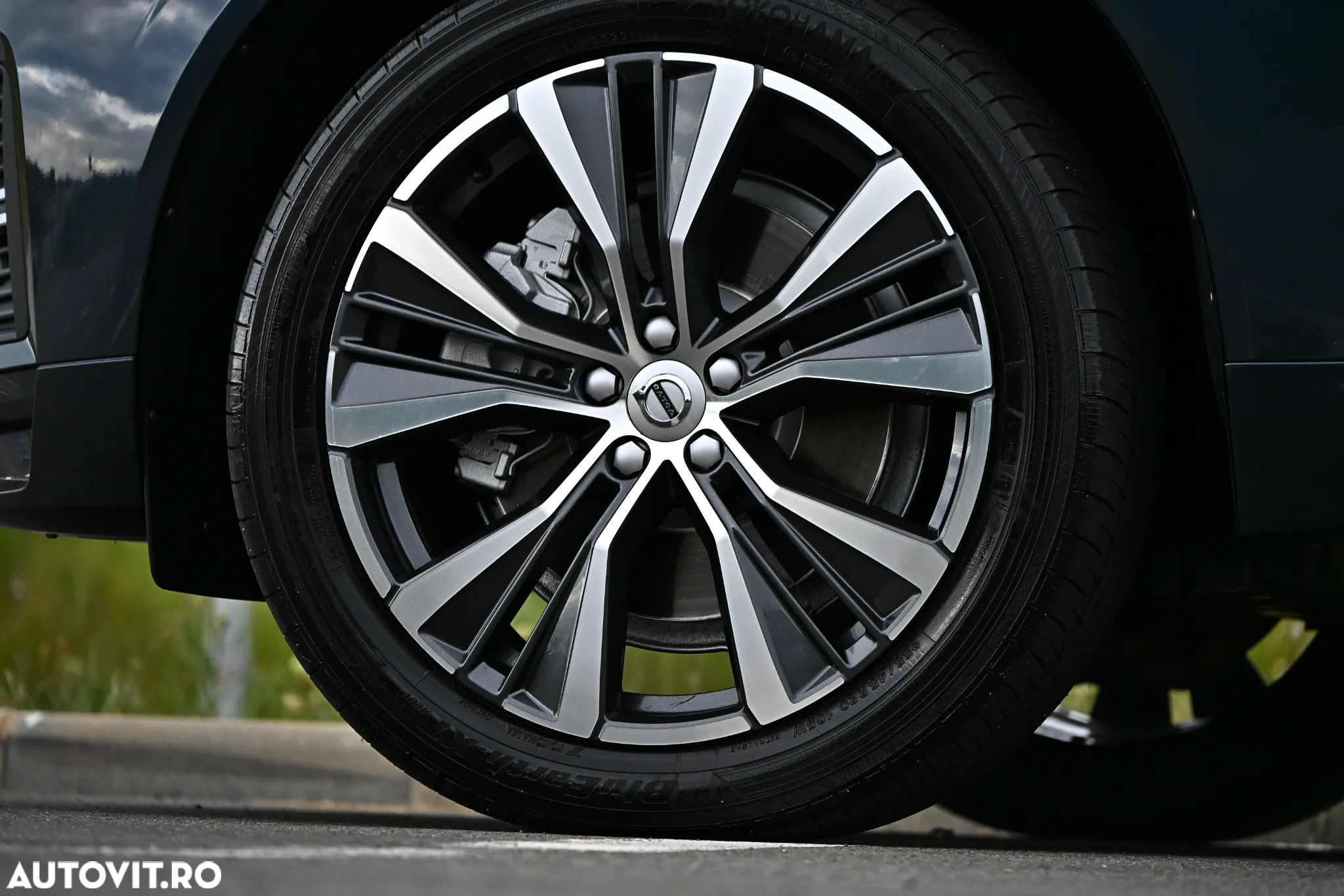 Volvo XC 60 B4 D AWD Geartronic Momentum Pro - 35