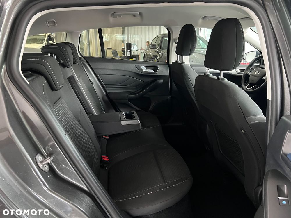 Ford Focus 1.0 EcoBoost mHEV Titanium - 37