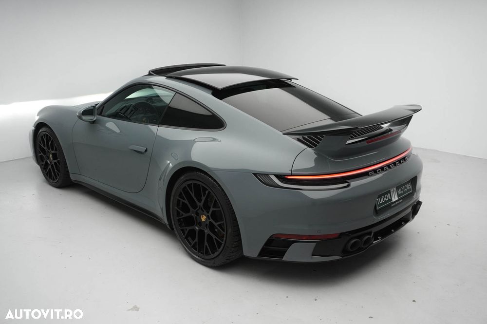 Porsche 911 Carrera 4 PDK - 14