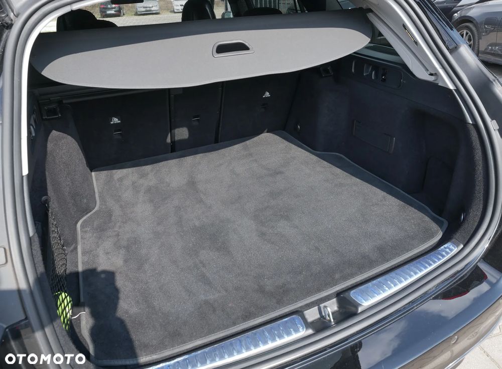 Mercedes-Benz Klasa C 220 d 9G-TRONIC - 28