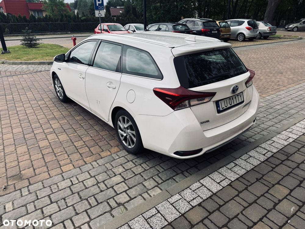 Toyota Auris 2016 photo 5