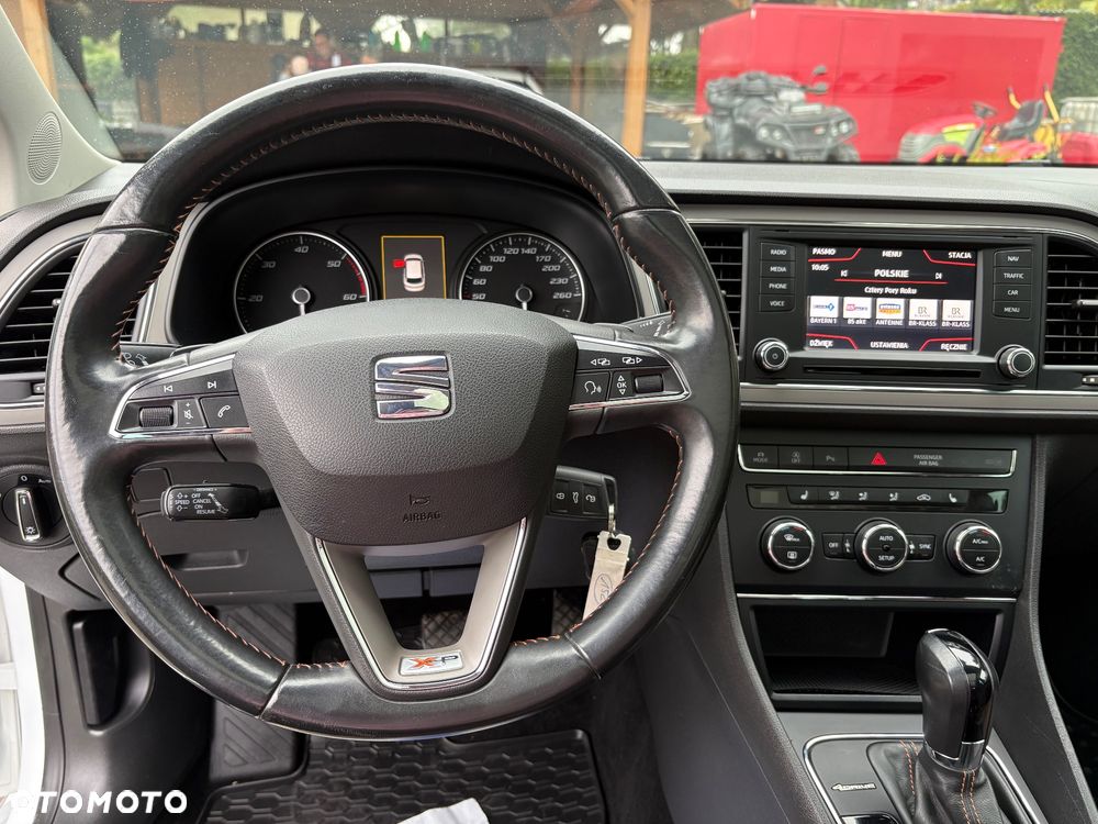 Seat Leon 2.0 TDI DPF Start&Stop DSG XCELLENCE - 28