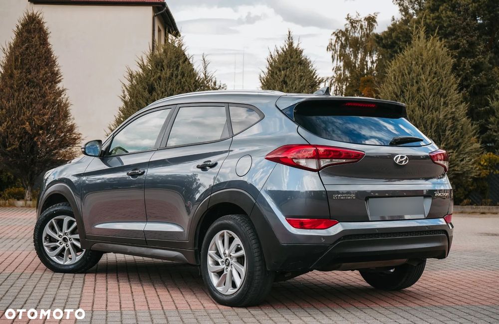 Hyundai Tucson blue 1.7 CRDi 2WD Advantage - 11