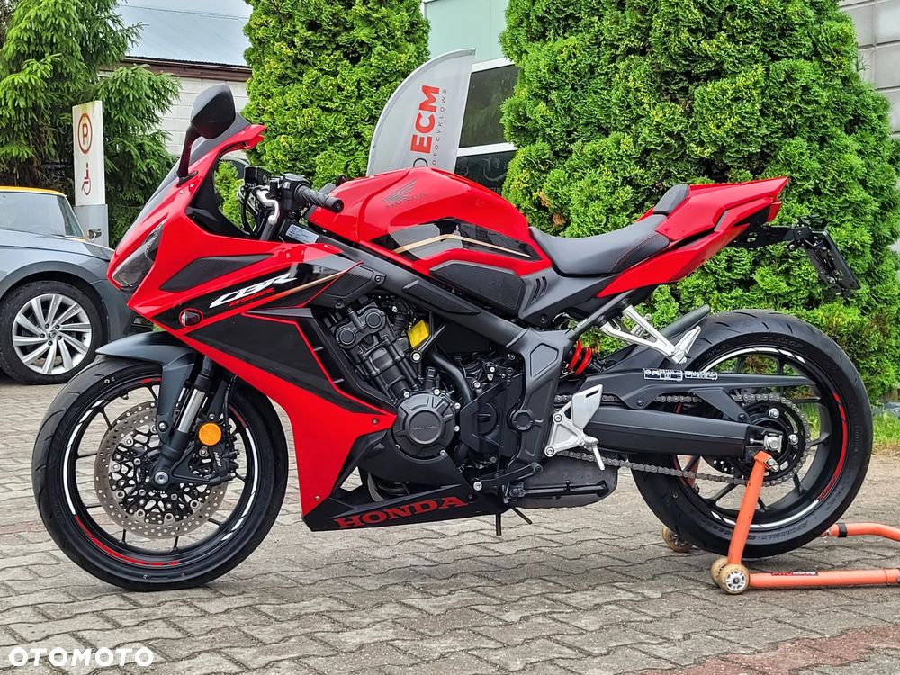 Honda CBR - 9