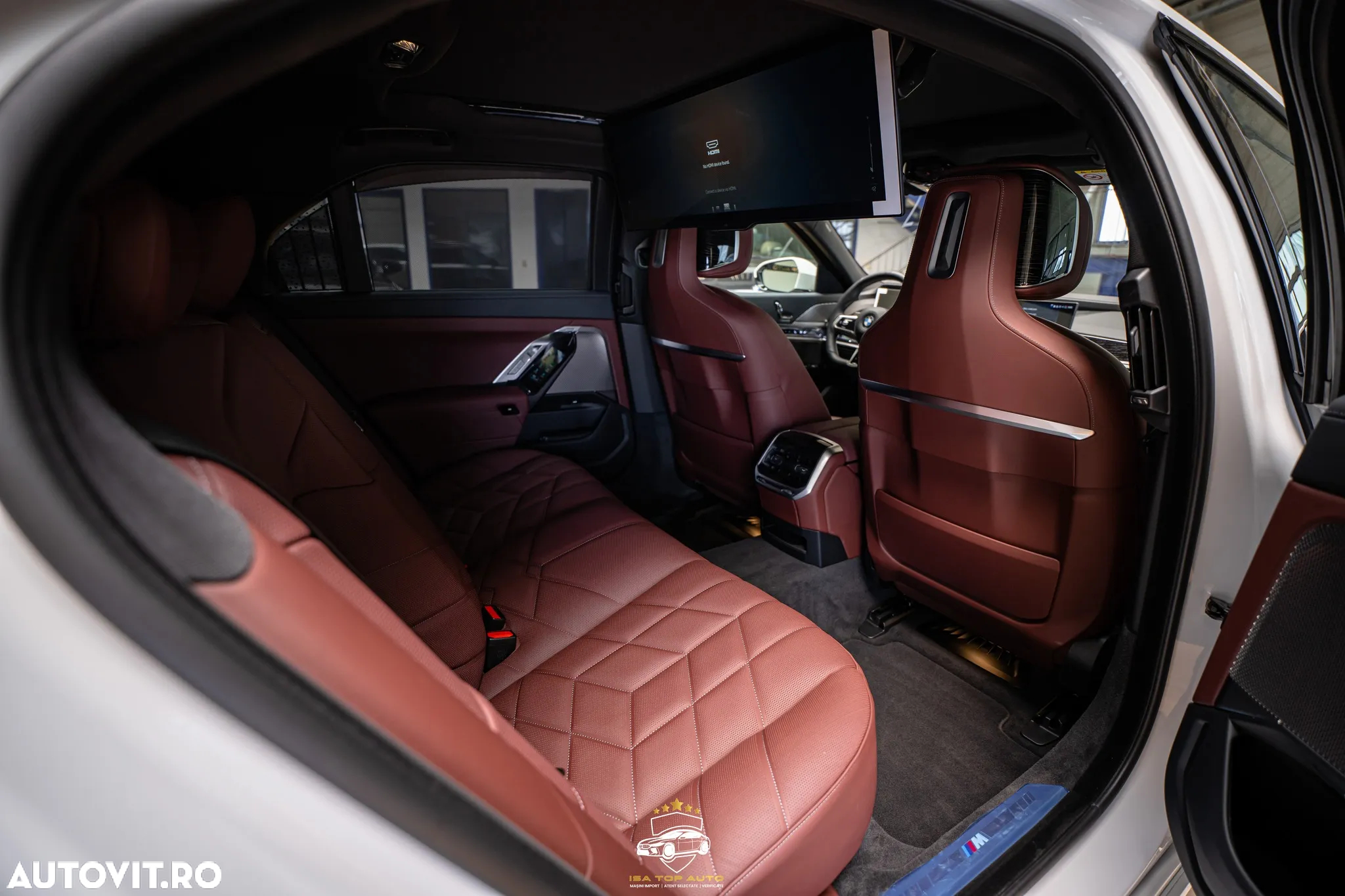 BMW Seria 7 740d xDrive MHEV - 28