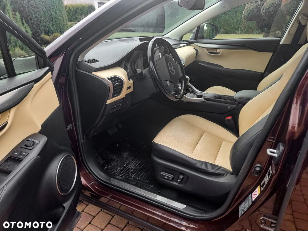 Lexus NX 200t Comfort AWD - 11