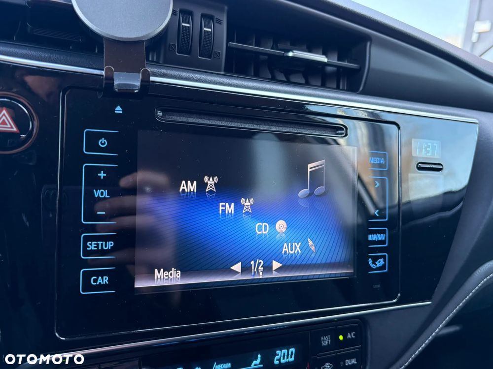 Toyota Corolla 1.6 Comfort - 19